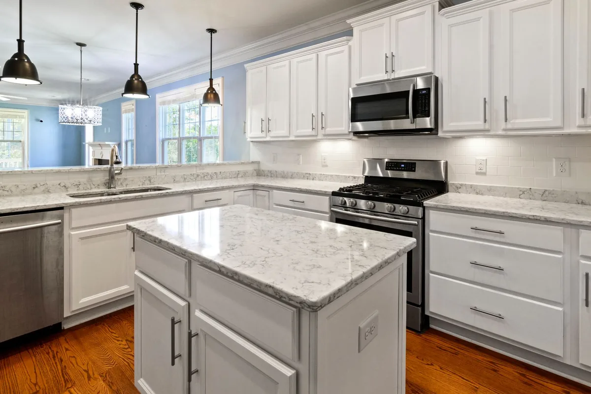 Filth & Squalor Cleanup in Acushnet Center, MA